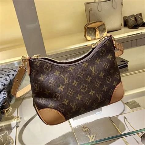 why is louis vuitton cheaper in europe|buying louis vuitton in italy.